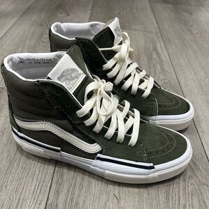 Vans Sk8-Hi Shoe